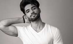Zeeshan Khan 