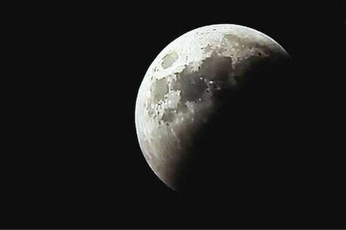   Delhi: Visuals of the lunar eclipse through Nehru Planetarium 