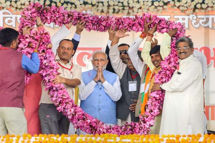 Calling the Congress a "burden on the nation", he also