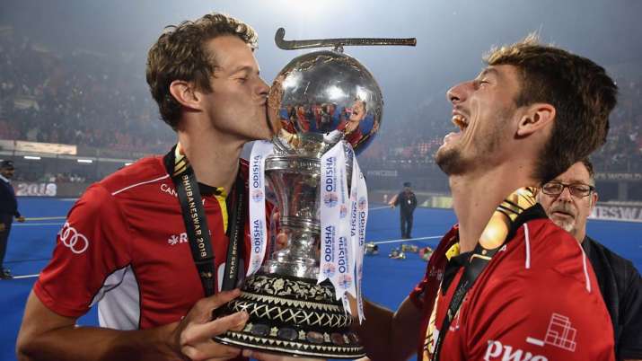 Nicolas De Kerpel and Felix Denayer of Belgium celebrate