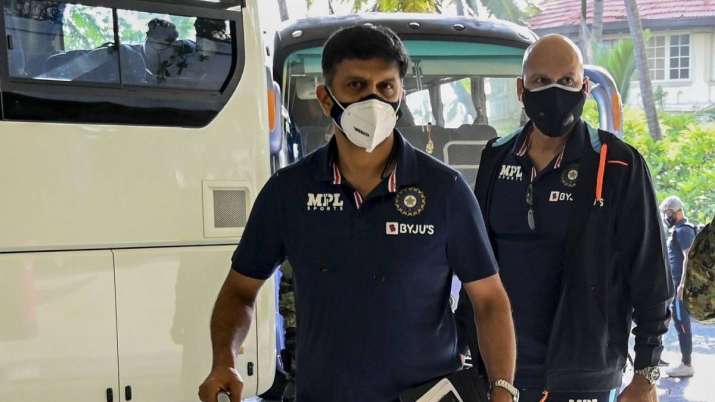 Rahul Dravid and Paras Mhambrey arrive in Sri Lanka. (File Photo)